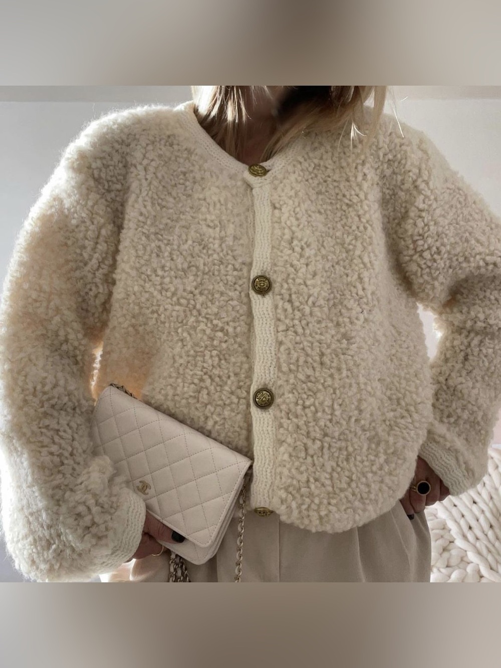 Massimo Dutti Cream Boucle Knit
Cardigan with buttons